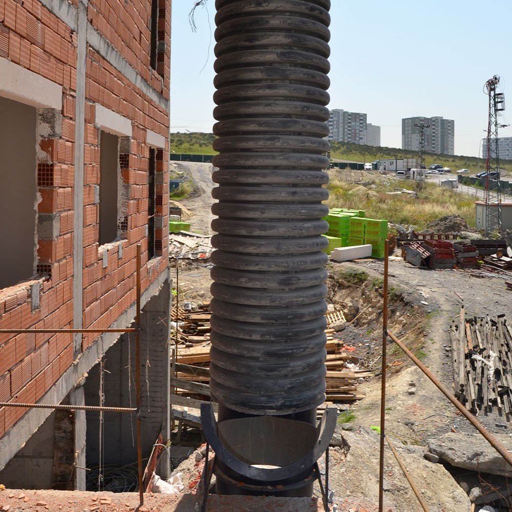 Koruge Moloz Kule – Şantiye Alanlarında Hızlı ve Güvenli Moloz Tahliye Çözümü - Görsel 3